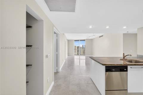 185 SW 7th St 4209, Miami FL - photo 8 of 28