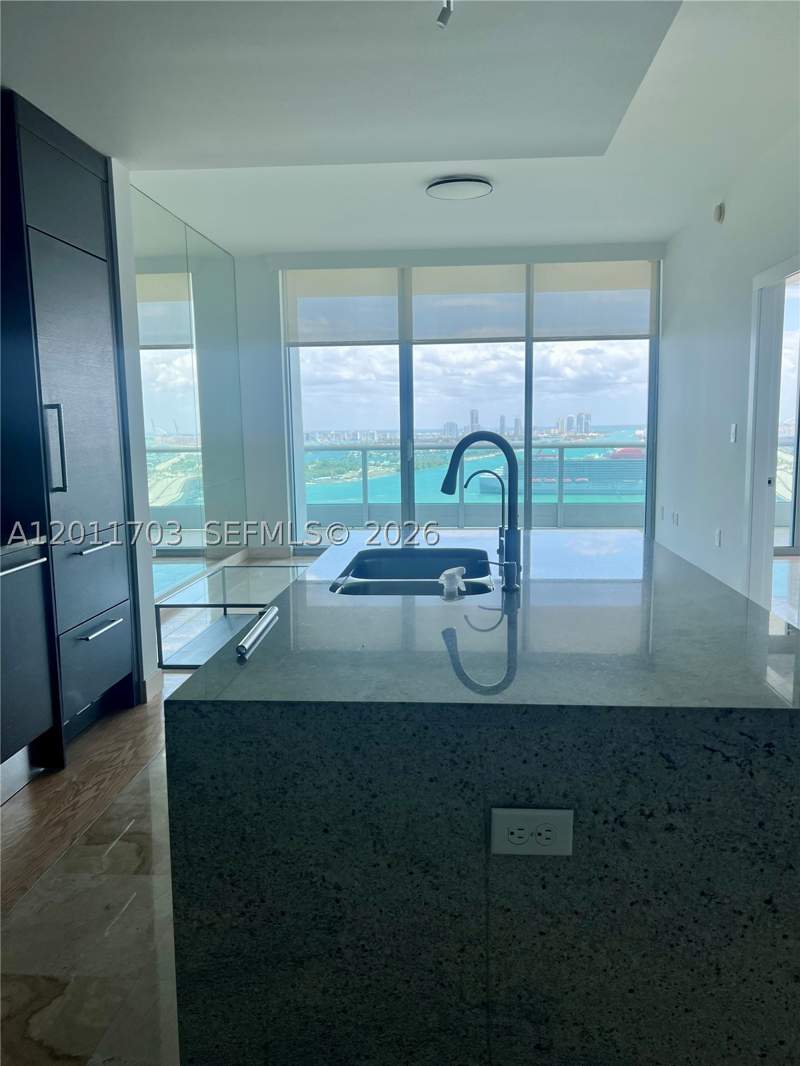 1 bedroom Condominium at 900 Biscayne Blvd 2904, 900 Biscayne, Miami — photo 5