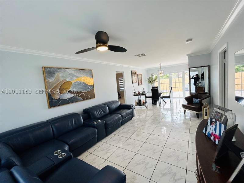 3 bedroom Townhouse at 7054 SW 152nd Ct, Westwind Lakes Townhouses, Miami — photo 4
