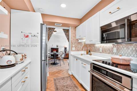 1455 West Ave 501, Miami Beach FL - photo 10 of 35