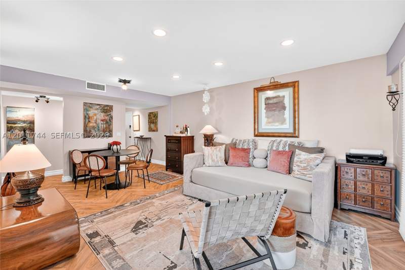 2 bedroom Condominium at 1455 West Ave 501, Bayshore Terrace Condo, Miami Beach — photo 4