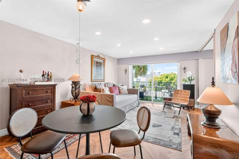 1455 West Ave 501, Miami Beach FL - photo 8 of 35