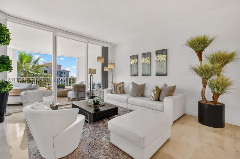 2 bedroom Condominium at 705 Crandon Blvd 506, Resort Villa One Condo, Key Biscayne — photo 2