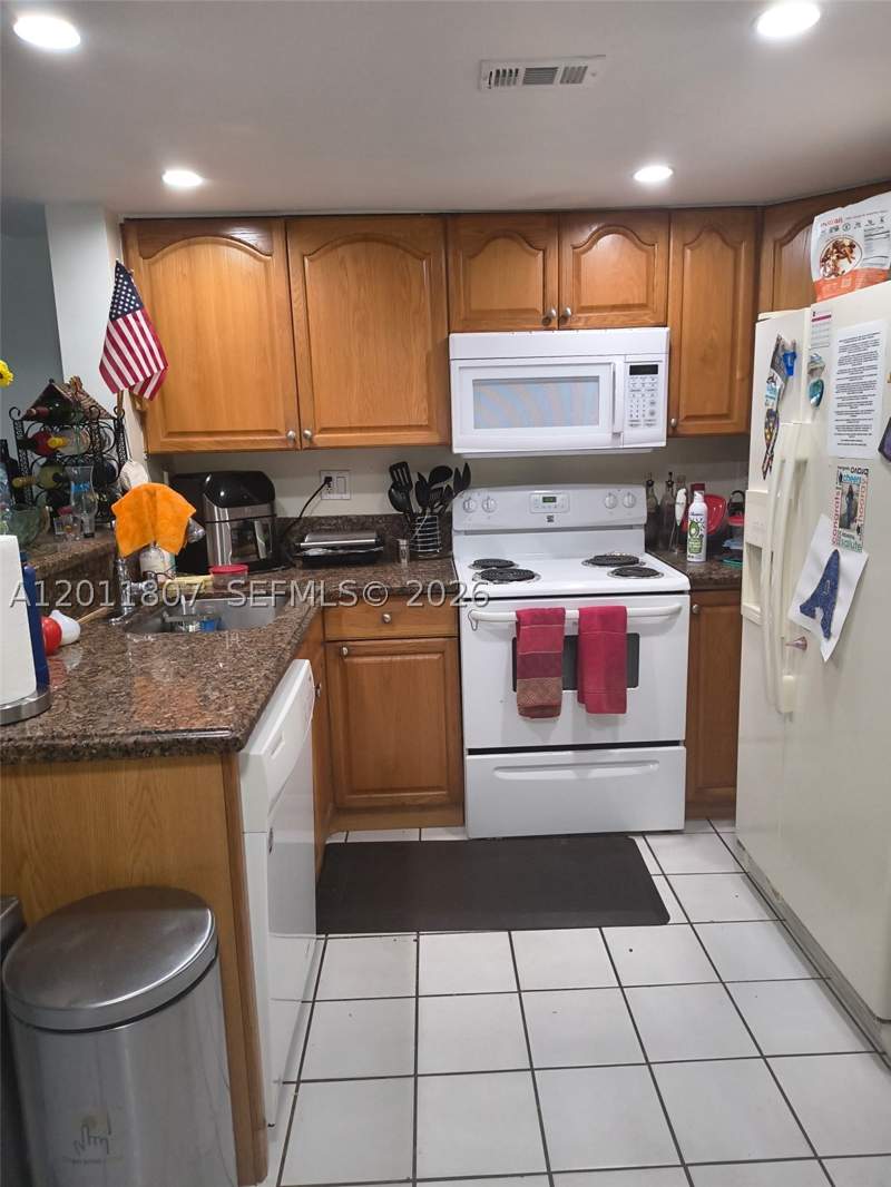 2 bedroom Condominium at 650 NW 86th Pl 3-101, Coral Pointe Townhomes Co, Miami — photo 2