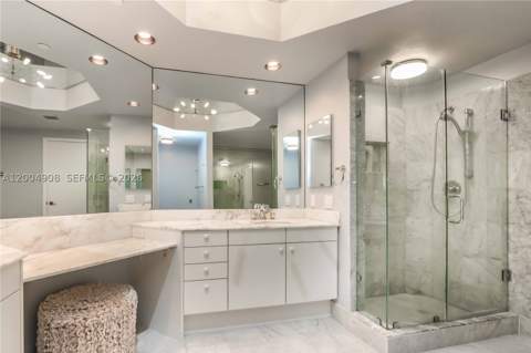 3802 NE 207th St 2604, Aventura FL - photo 10 of 39