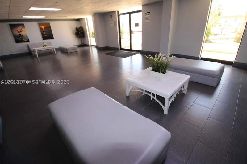 1 bedroom Condominium at 13499 Biscayne Blvd 404, Sailboat Cay Condo, North Miami — photo 3
