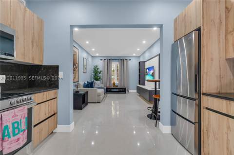 1569 Euclid Ave 7, Miami Beach FL - photo 13 of 35
