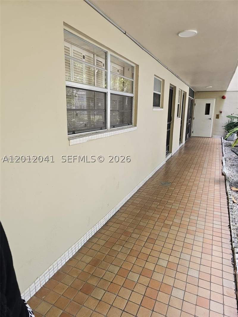 2 bedroom Condominium at 1670 NE 191st St 109-3, Jade Winds Group Allamand, Miami — photo 2
