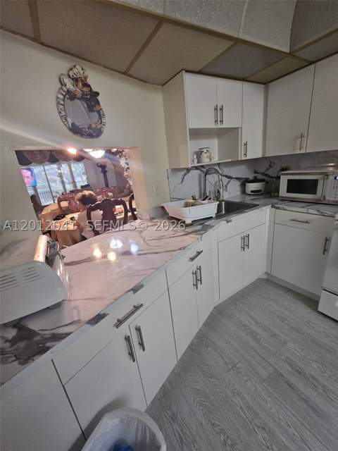 1670 NE 191st St 109-3, Miami FL - photo 8 of 17