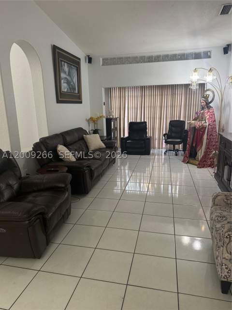 8748 NW 143rd Ter, Miami Lakes FL - photo 11 of 30