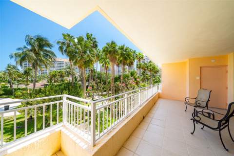 791 Crandon Blvd 404, Key Biscayne FL - photo 10 of 85