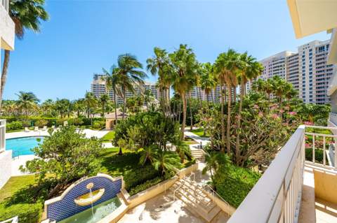 791 Crandon Blvd 404, Key Biscayne FL - photo 13 of 85