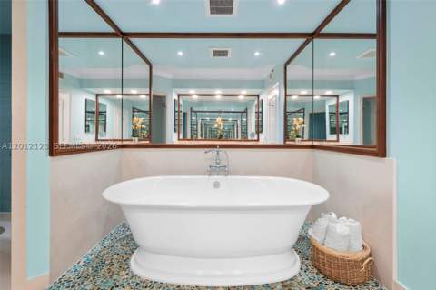 791 Crandon Blvd 404, Key Biscayne FL - photo 23 of 85