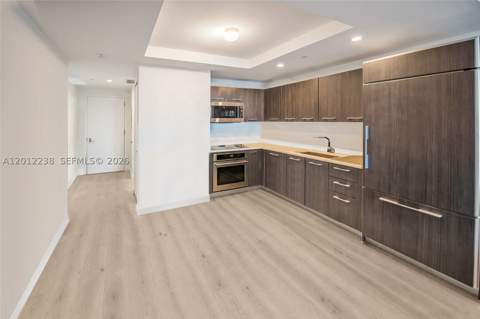 45 SW 9th St 1604, Miami FL - photo 22 of 34