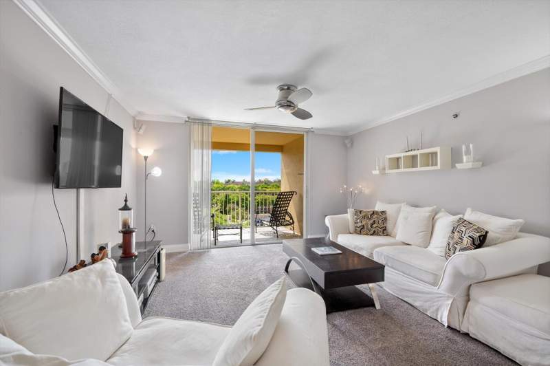 1 bedroom Condominium at 19601 E Country Club Drive 7505, The Yacht Club At Aventura, Aventura — photo 2