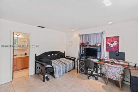 6385 SW 25th St, Miami FL - photo 13 of 28
