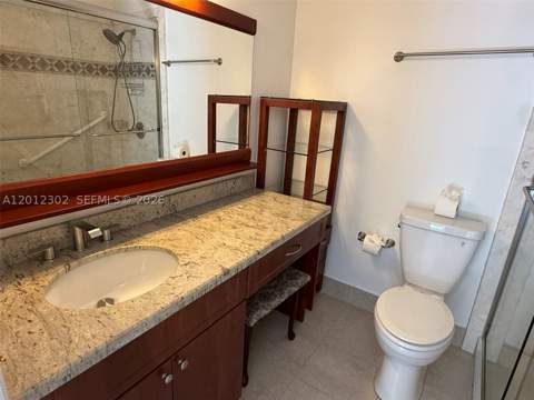 6850 NW 173rd Dr 109, Hialeah FL - photo 8 of 12