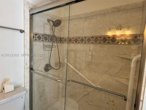 6850 NW 173rd Dr 109, Hialeah FL - photo 9 of 12