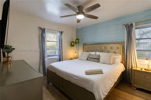 437 NE 107th St, Miami FL - photo 12 of 36