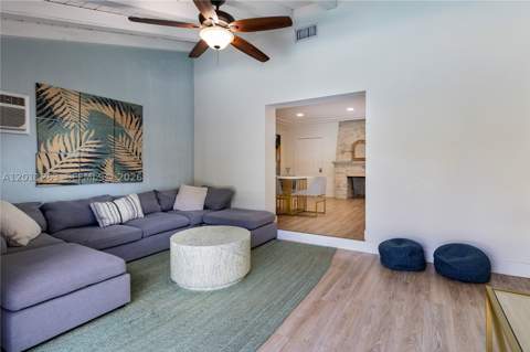 437 NE 107th St, Miami FL - photo 8 of 36