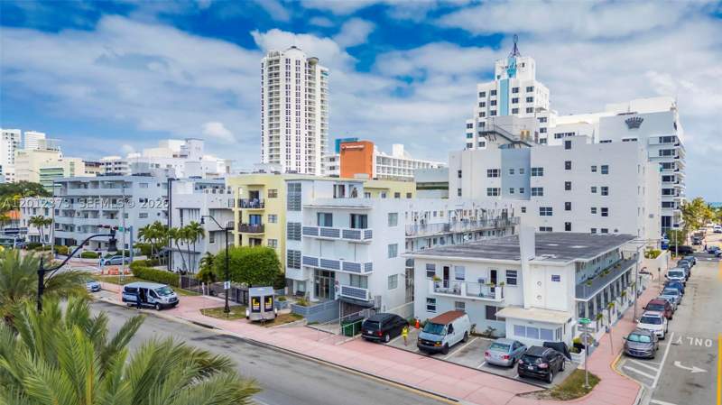 0 bedroom Condominium at 4015 Indian Creek Dr 106, La Fleurette, Miami Beach — photo 3