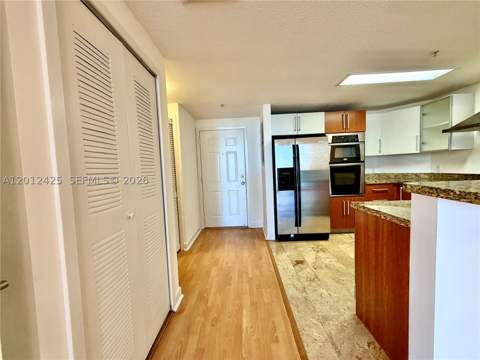 170 SE 14th St 2906, Miami FL - photo 12 of 33