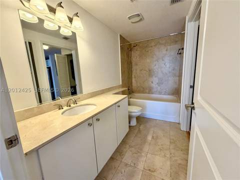 170 SE 14th St 2906, Miami FL - photo 19 of 33