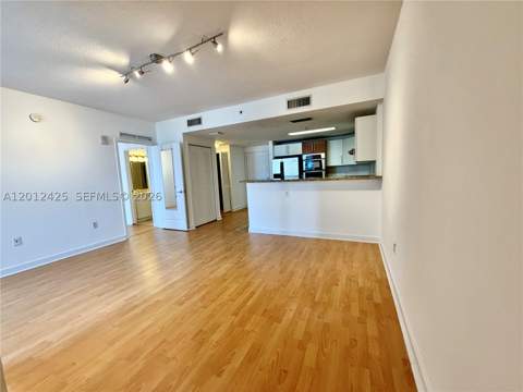 170 SE 14th St 2906, Miami FL - photo 9 of 33
