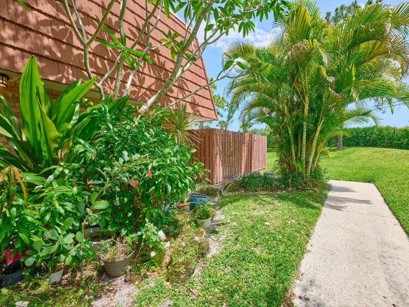 2 bedroom Townhouse at 1540 Masters Circle 180, Lakeside, Delray Beach — photo 3
