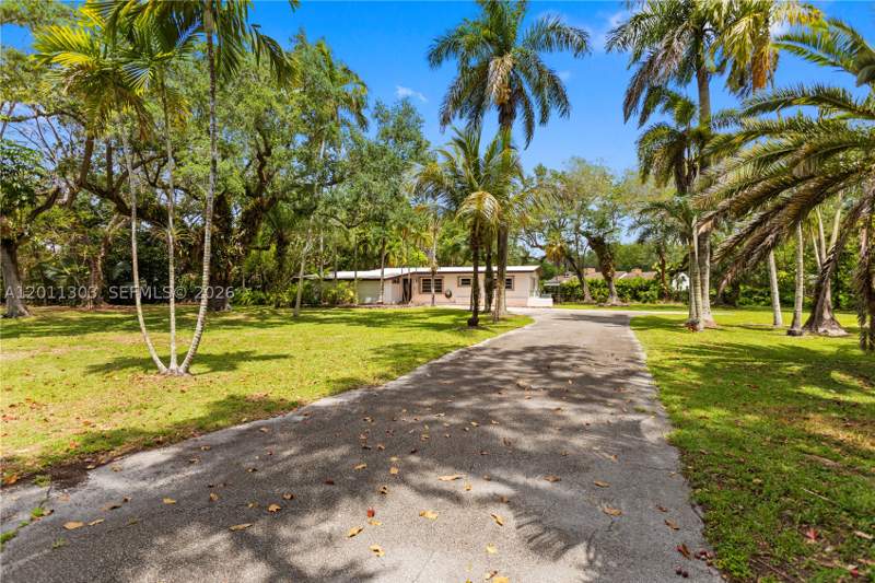 3 bedroom SingleFamilyResidence at 15345 SW 269th Ter, Ridgewood Estates, Homestead — photo 2