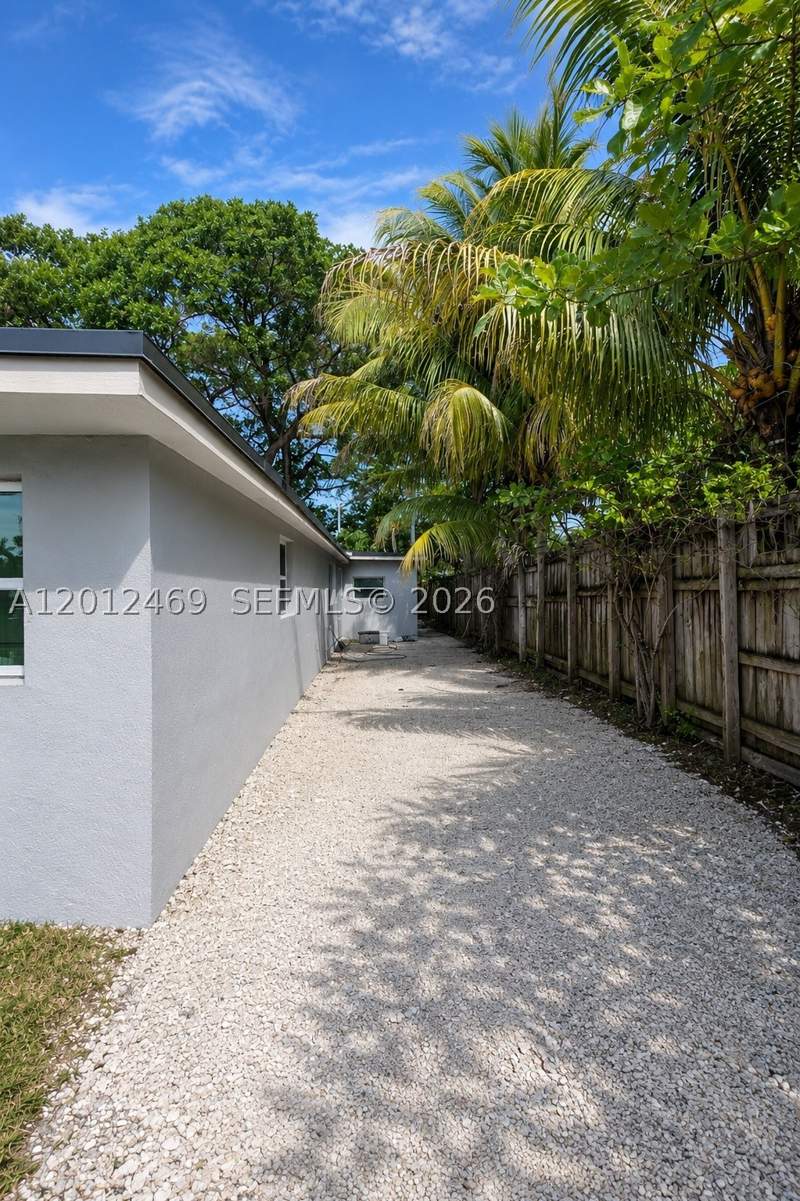 3 bedroom SingleFamilyResidence at 1861 NW 112th St, Queens Park, Miami — photo 2