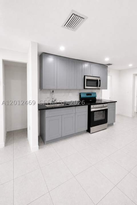 1861 NW 112th St, Miami FL - photo 6 of 16