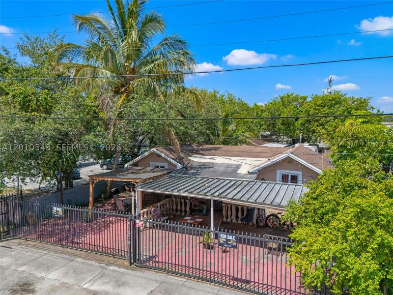 2 bedroom SingleFamilyResidence at 9422 NW 26th Ave, West Little River, Miami — photo 2
