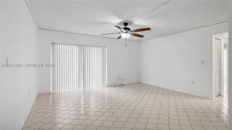 2 bedroom Condominium at 7231 Miami Lakes Dr C5, Cypress Village Condo, Miami Lakes — photo 2