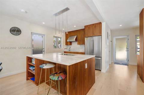 830 NE 72nd St, Miami FL - photo 7 of 19
