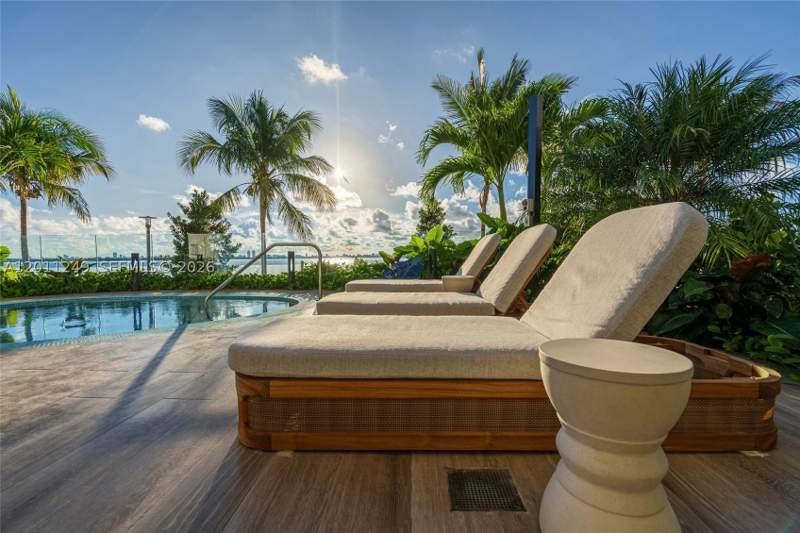 4 bedroom Condominium at 725 NE 24th St 301, Aria Reserve, Miami — photo 4