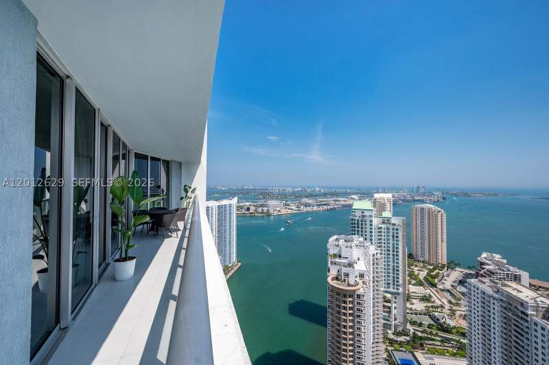 2 bedroom Condominium at 465 E Brickell Ave 5305, Iconbrickell Condo No 1, Miami — photo 3