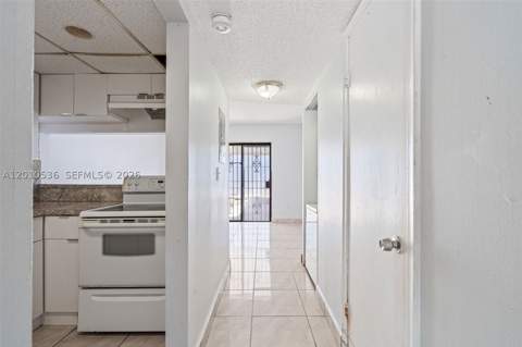 2331 W 66th Pl 201, Hialeah FL - photo 10 of 42