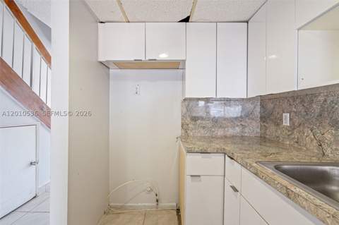 2331 W 66th Pl 201, Hialeah FL - photo 11 of 42