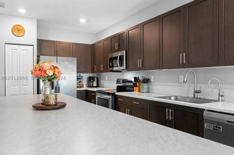 25378 SW 108th Ave, Homestead FL - photo 9 of 39