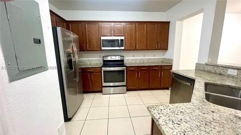 2 bedroom Condominium at 10620 NW 88th St 205, Adagio At Central Park Co, Doral — photo 3