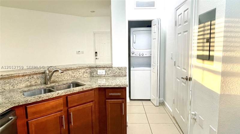 2 bedroom Condominium at 10620 NW 88th St 205, Adagio At Central Park Co, Doral — photo 5