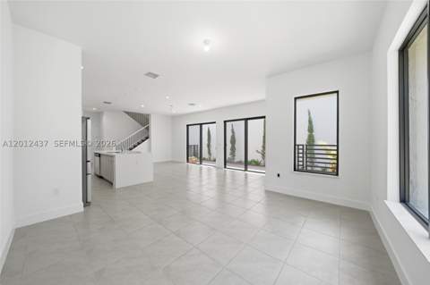 4356 NW 80th Ave, Doral FL - photo 12 of 58