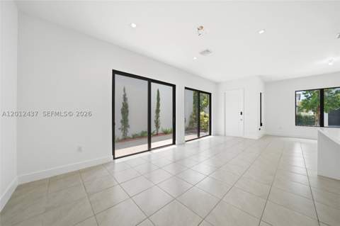 4356 NW 80th Ave, Doral FL - photo 13 of 58