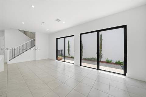 4356 NW 80th Ave, Doral FL - photo 14 of 58