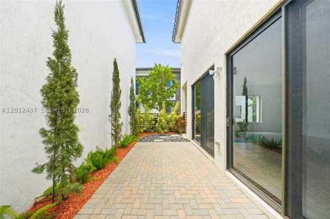 4356 NW 80th Ave, Doral FL - photo 18 of 58