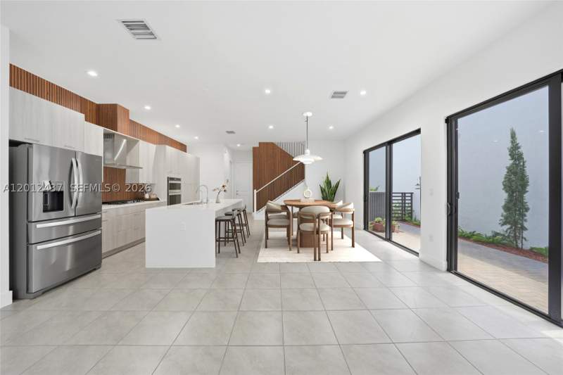 4 bedroom SingleFamilyResidence at 4356 NW 80th Ave, Canarias East, Doral — photo 5