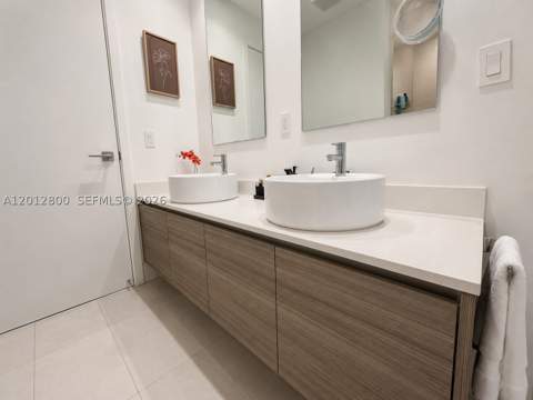 121 NE 34th St L601, Miami FL - photo 8 of 30