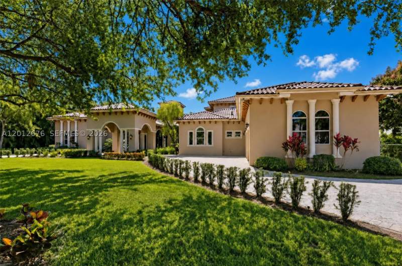 7 bedroom SingleFamilyResidence at 7480 SW 100th St, Flagler Groves Estates SE, Pinecrest — photo 3