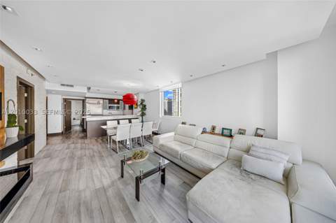 500 Brickell Ave 3707, Miami FL - photo 10 of 43